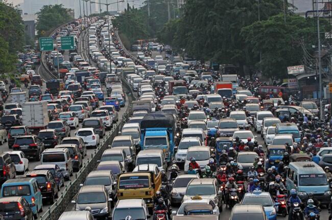 Muak dengan Kemacetan di Ibukota? Ini Cara Ampuh Menghadapinya Gan!