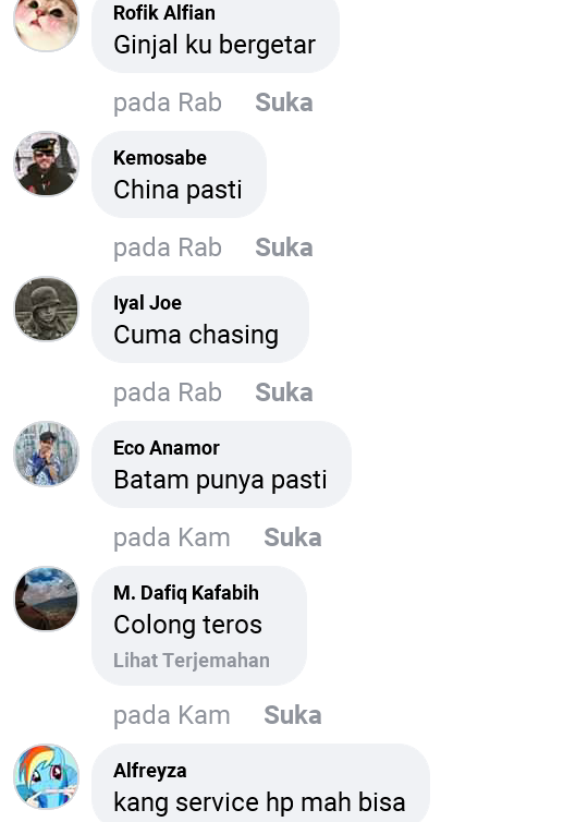 Siapa Bilang iPhone Barang Berharga? Lihat Tangga Ruko Ini Berkeramik iPhone! 
