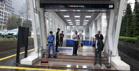 Jakarta Banjir, MRT Tutup Beberapa Pintu Masuk