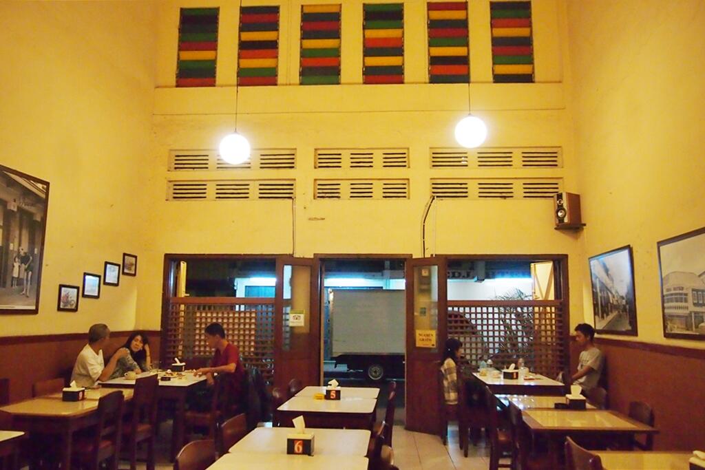 Warung Kopi Purnama, Warkop Legendaris di Bandung