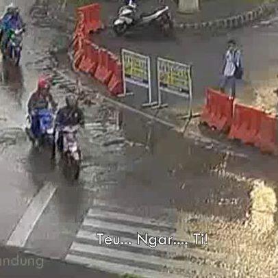 Duh, Suara Gadis Dalam Video Kompilasi Pelanggaran Lalin 2019 Ini Bikin Auto Taat Gan