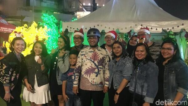 Anies: Christmas Carol di Trotoar Bentuk Keadilan di Jakarta