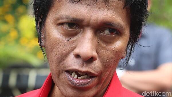 Adian Napitupulu Kolaps di Pesawat Saat Terbang ke Palangka Raya