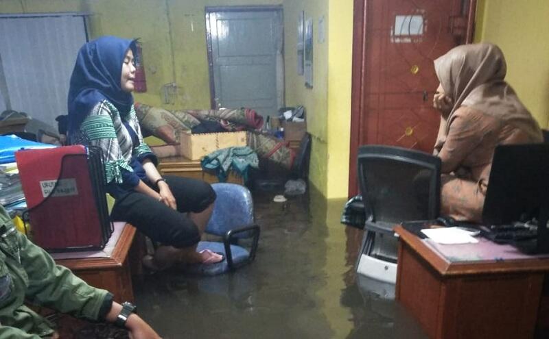Walah... Bukit Tinggi Kebanjiran, Apa Kabar yang Tinggal di Daerah Rendah
