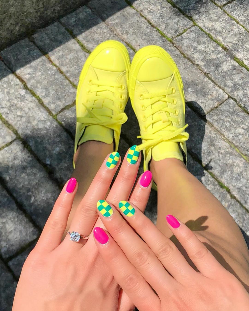 Siapkan Natal Kalian, Ini Beberapa Rekomendasi Nail Art Untuk Kalian