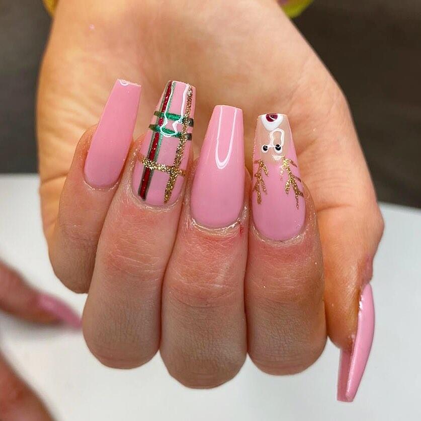 Siapkan Natal Kalian, Ini Beberapa Rekomendasi Nail Art Untuk Kalian