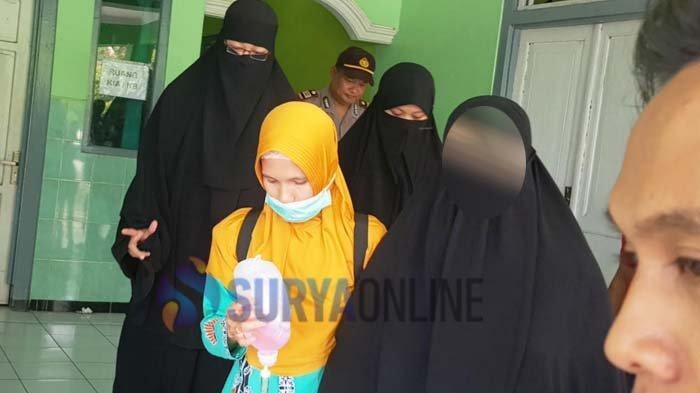 Lahirkan Bayi di Baskom, Gadis Bercadar Ini Baru 6 Bulan Belajar Agama di Magetan