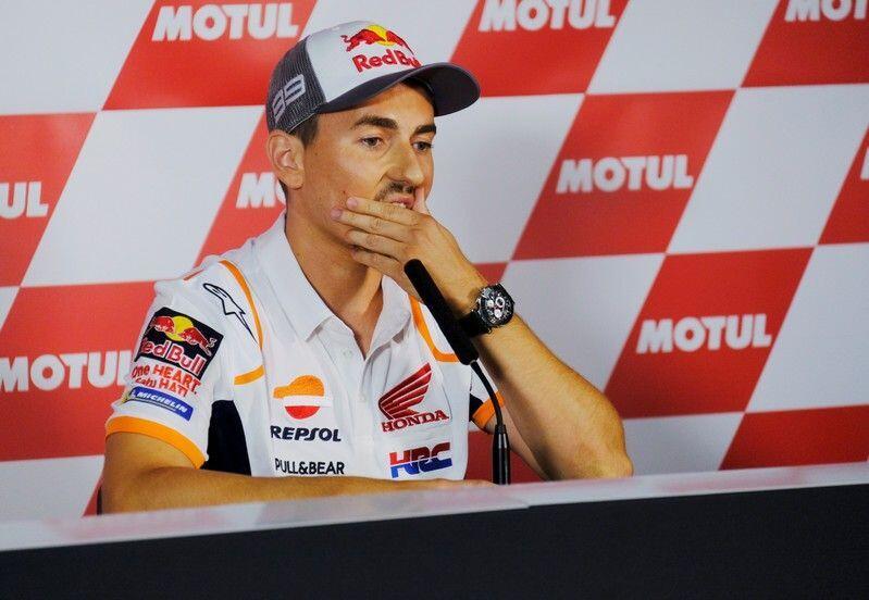 Mengagetkan, Lorenzo Akan Balik Ke Yamaha Lagi? Tapi Bukan Pembalap