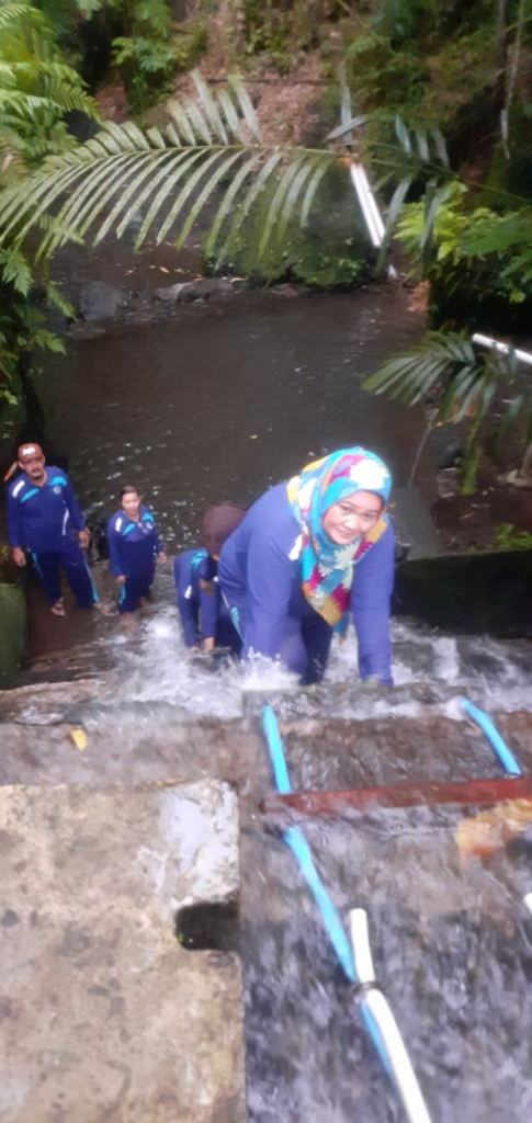 Outbound Seru di Sungai Desa Pulesari