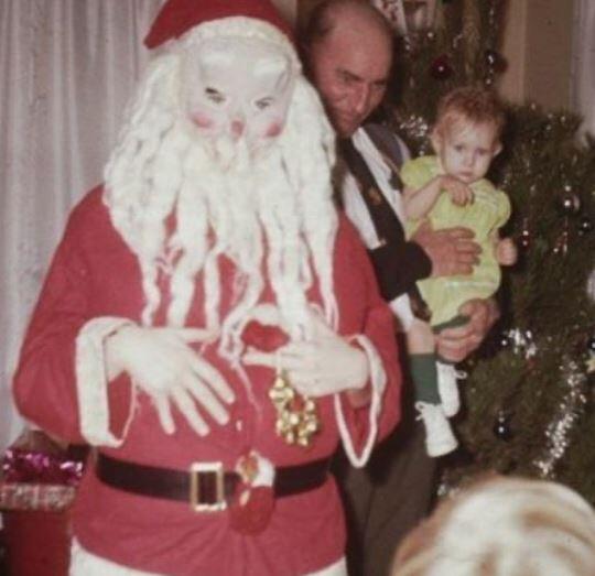 Potret Foto Santa Claus yang 'Tidak Biasa'