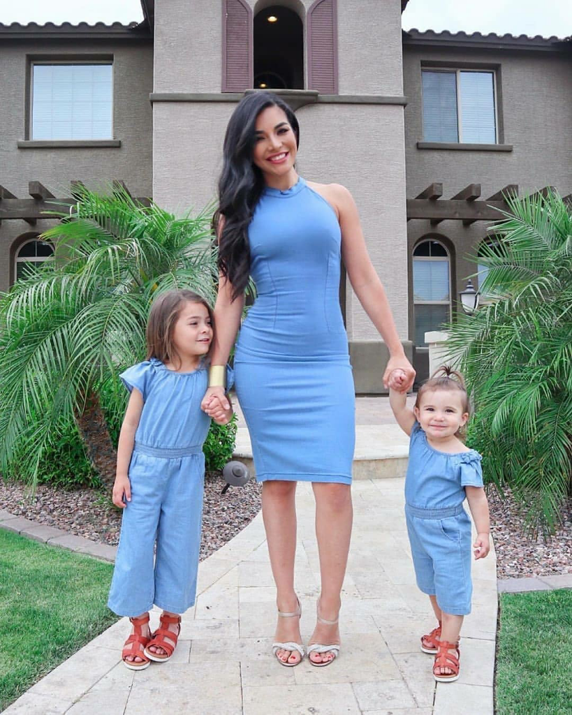 Akhir Tahun, Abadikan Moment Bersama Putrimu! Ini Beberapa Out Fitnya. Simak Yuk