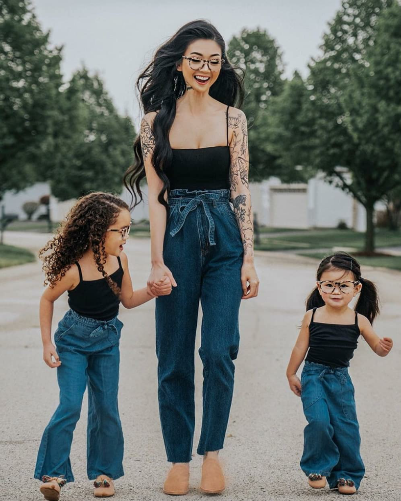 Akhir Tahun, Abadikan Moment Bersama Putrimu! Ini Beberapa Out Fitnya. Simak Yuk