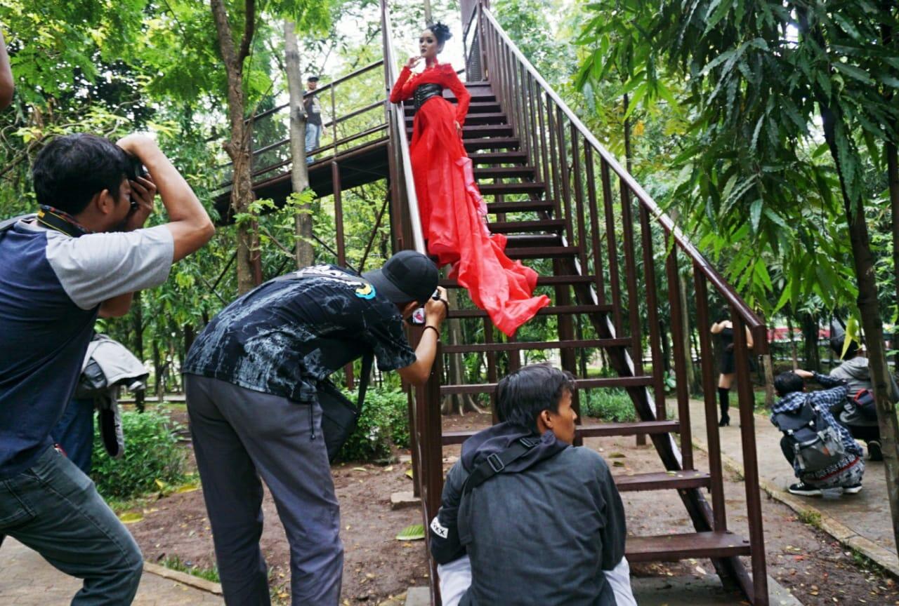 Puluhan Model dan Photografer Kumpul di Hutan Kota