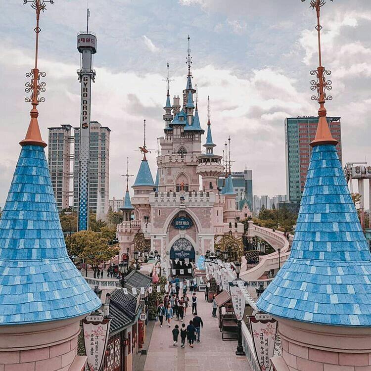 5 DESTINASI WISATA KOREA SELATAN YANG HARUS KAMU KUNJUNGI! LIBURAN TAMBAH SERU!