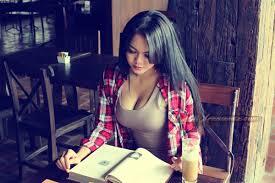Mau Jadi Artis Top, Gampang Loh Caranya !! Yang Penting Punya Uang.