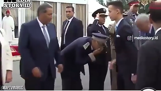 Pangeran Moulay Hassan, Putera Mahkota Maroko yang Tampan dan Sopan! Gak Percaya?