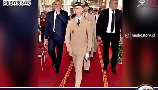 Pangeran Moulay Hassan, Putera Mahkota Maroko yang Tampan dan Sopan! Gak Percaya?