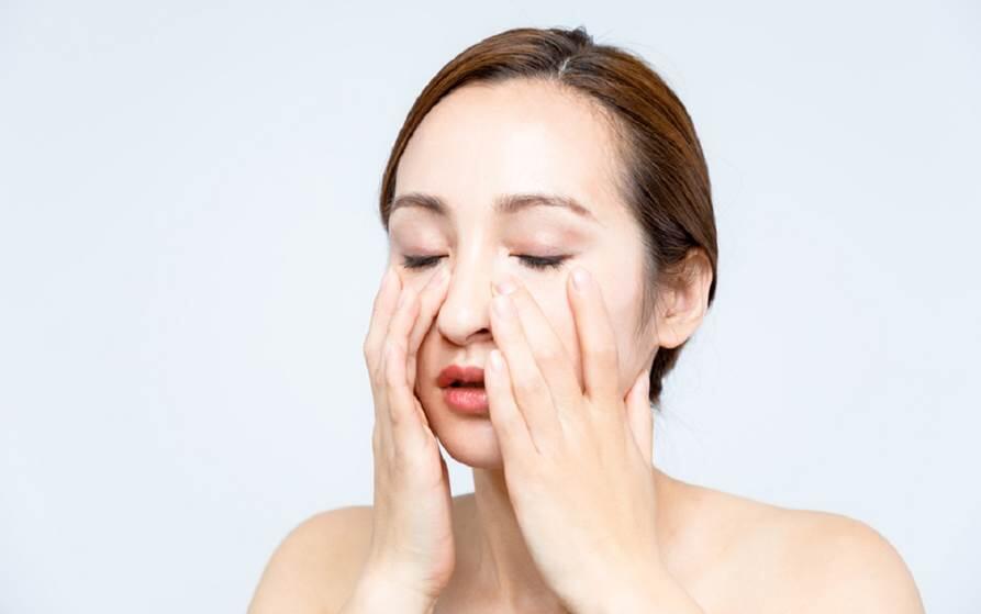 7 Cara Memilih Pelembab dan Skincare untuk Kulit Kering