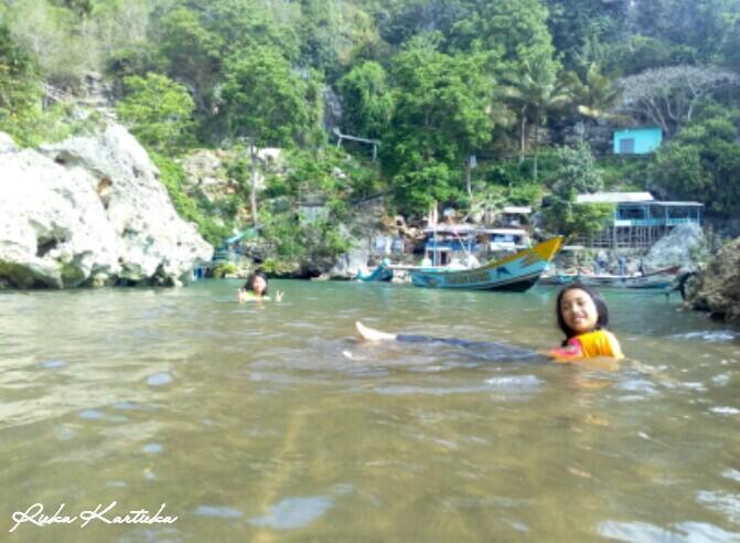 PANTAI BARON : TEMPAT PERTEMUAN SI ASIN DAN SI TAWAR, SALAH SATU PANTAI LAMA FAVORIT