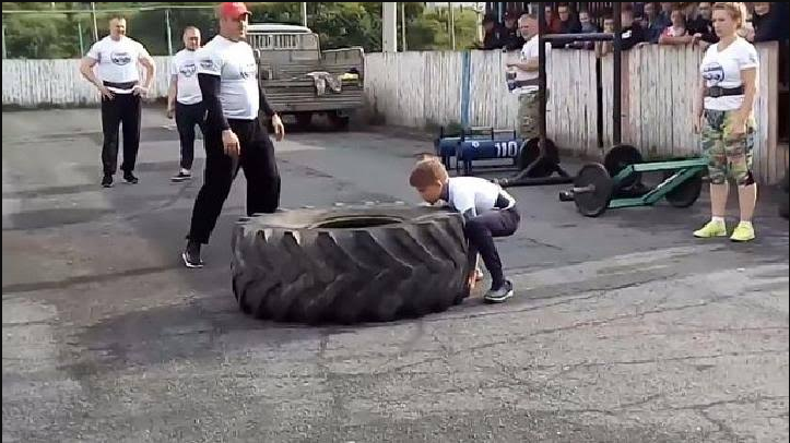 Beginilah Penampilan Anak Terkuat Di Rusia