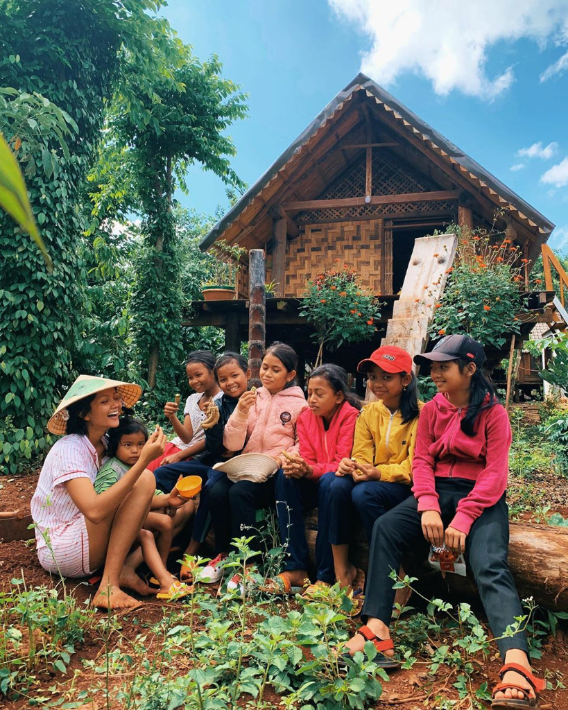 H'hen Nie (Vietnam) , TOP 5 Miss Universe 2018 Dan Berbagai Kesederhanaan