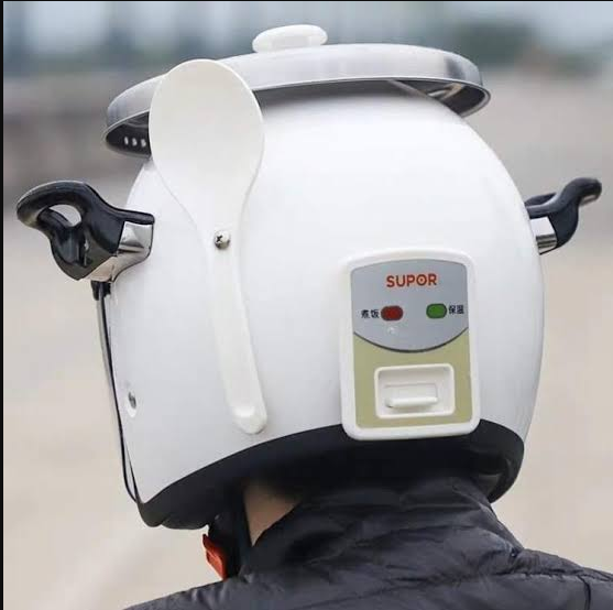 Ketika Penanak Nasi Dirancang Menjadi Helm