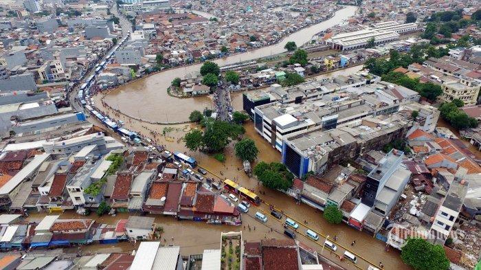 Malas Debat, Menteri PUPR Bakal Lanjutkan Normalisasi Kali Ciliwung