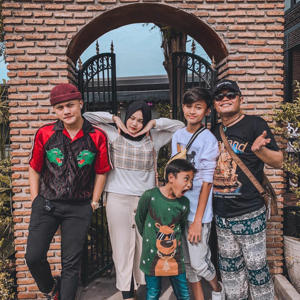 Innalillahi, Ibunda Rizky Febian Berpulang Ke Rahmatullah Dini Hari Tadi