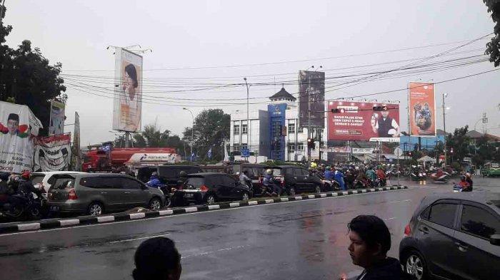 Jalanan - Tempat Termudah Untuk Bersyukur & Mengeluh