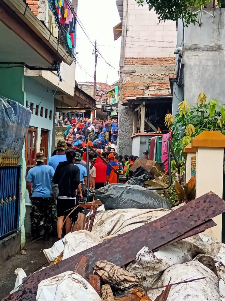 Sampah Jakarta Setelah Pasca Banjir, Adakah Solusinya?