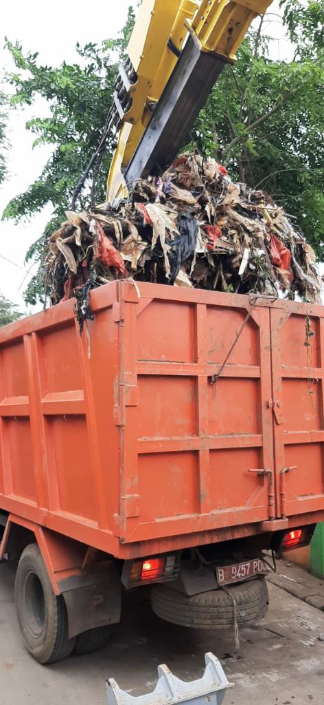 Sampah Jakarta Setelah Pasca Banjir, Adakah Solusinya?