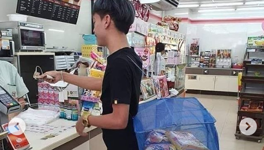 Cara Unik Negara Thailand Mengurangi Kantong Plastik! Tas Branded Buat Belanja?
