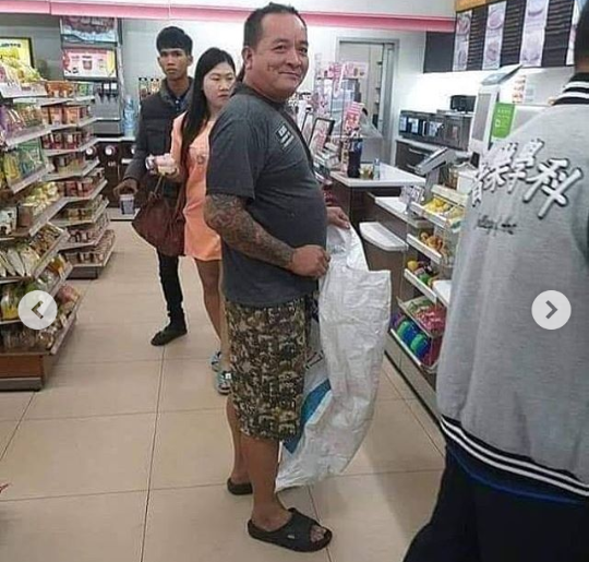 Cara Unik Negara Thailand Mengurangi Kantong Plastik! Tas Branded Buat Belanja?