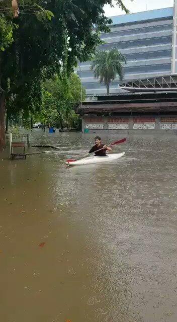 Anies &quot;15 Persen Wilayah Jakarta Kena Banjir&quot; | | Masa 15% ??? Yakin Nies ???