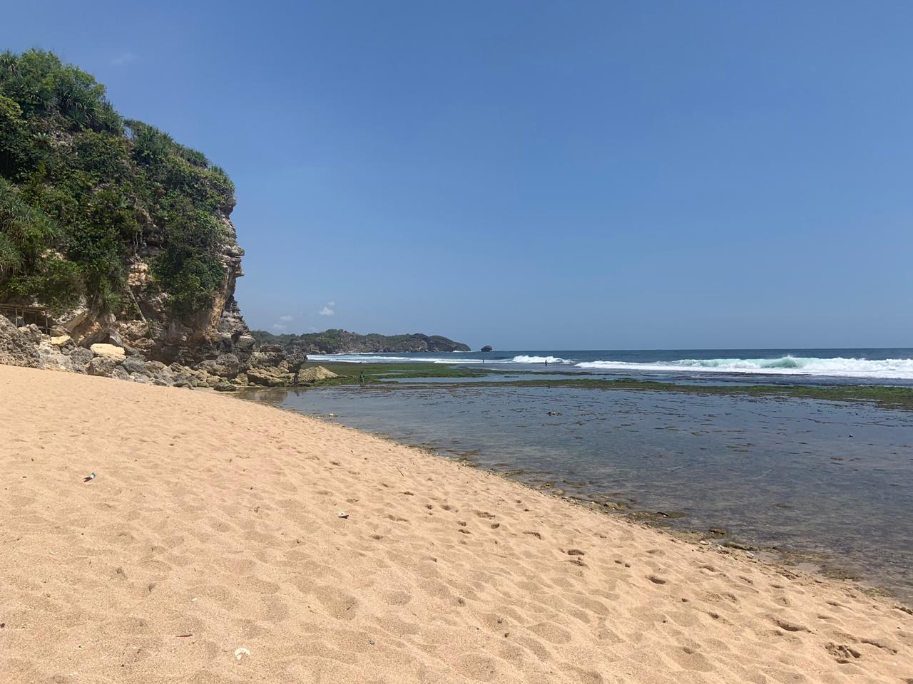 Looking for Vitamin Sea dan Kulineran di Pantai Sepanjang, Gunung Kidul, Yogyakarta