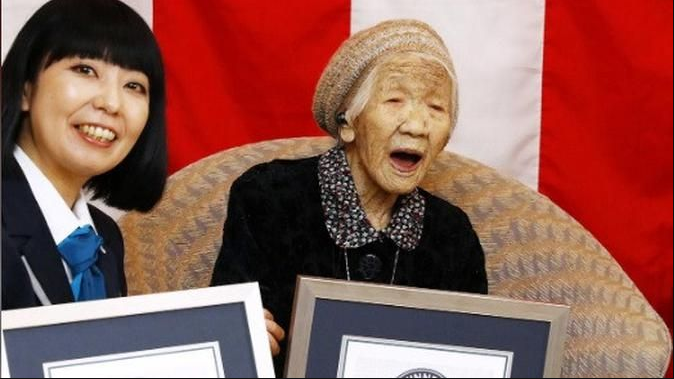 Merayakan Ulang Tahun Manusia Tertua Di Umurnya Yang Ke-117 Tahun