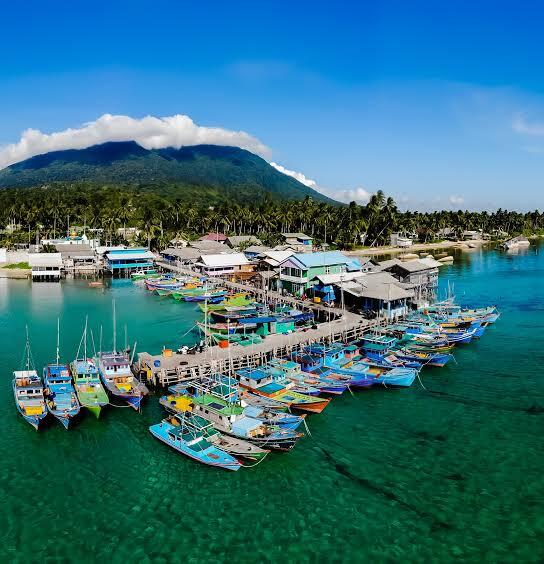 Natuna, Mungkikah Karena Nelayan Kita Tak Ada di Sana?