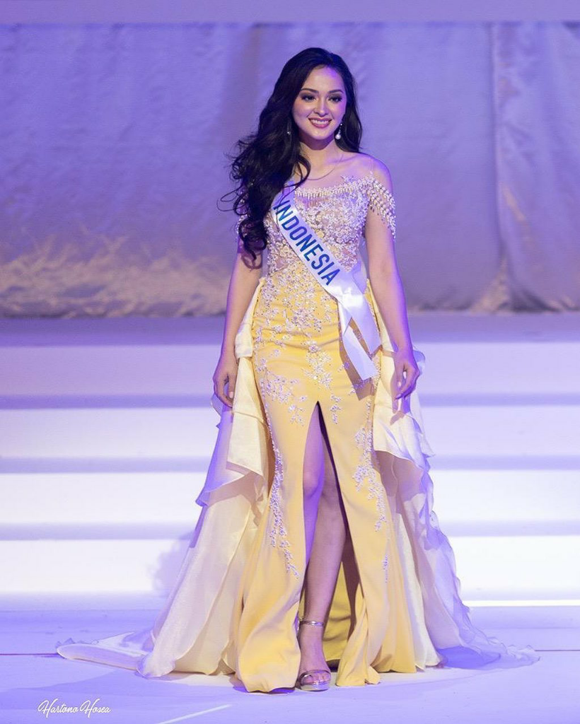 Tak Pernah Bisa Move On Dari Gown Anaz Untuk Jolene Marie, Ini Penampakannya!