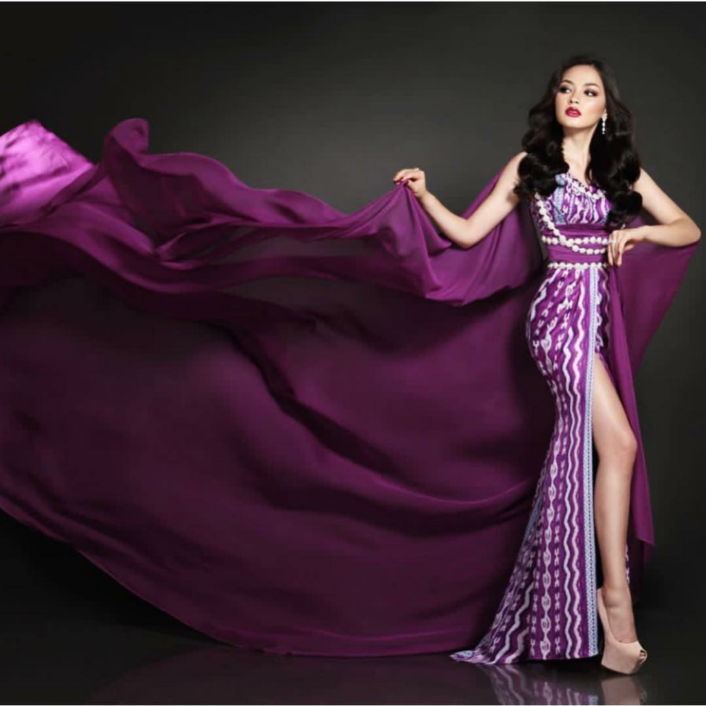 Tak Pernah Bisa Move On Dari Gown Anaz Untuk Jolene Marie, Ini Penampakannya!