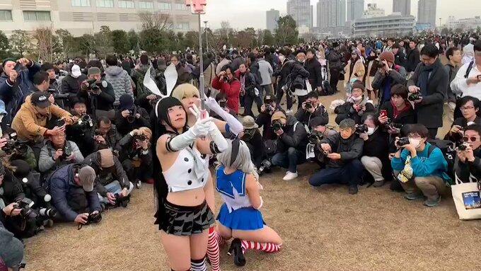 LAGI, Kelakuan para Fotografer Mesum, di acara Cosplay di Jepang. Fotografer SANGEAN