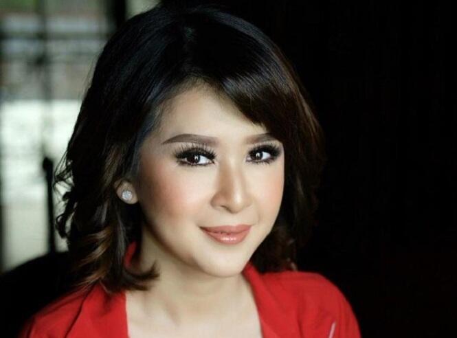 Kumpulan Foto Politisi Cantik dari Seluruh Dunia (SELALU UPDATE)