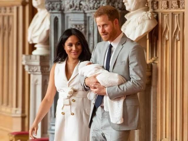 Pangeran Harry Ingin Mundur Dari Kerajaan Inggris
