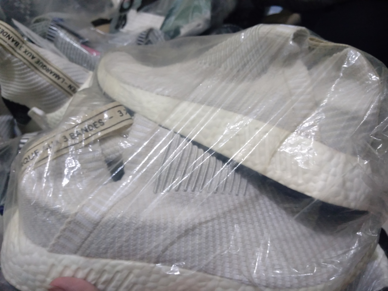 &#91;WTS&#93; SUPPLIER SEPATU ADIDAS, BORONGAN, SATUAN BISA.