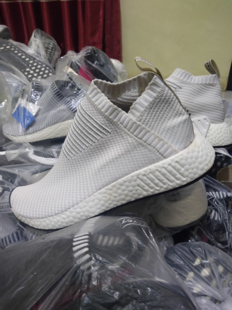 &#91;WTS&#93; SUPPLIER SEPATU ADIDAS, BORONGAN, SATUAN BISA.