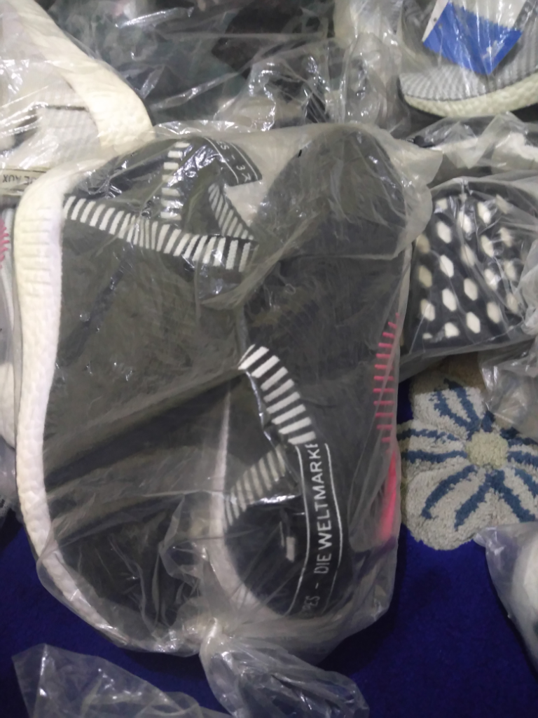 &#91;WTS&#93; SUPPLIER SEPATU ADIDAS, BORONGAN, SATUAN BISA.