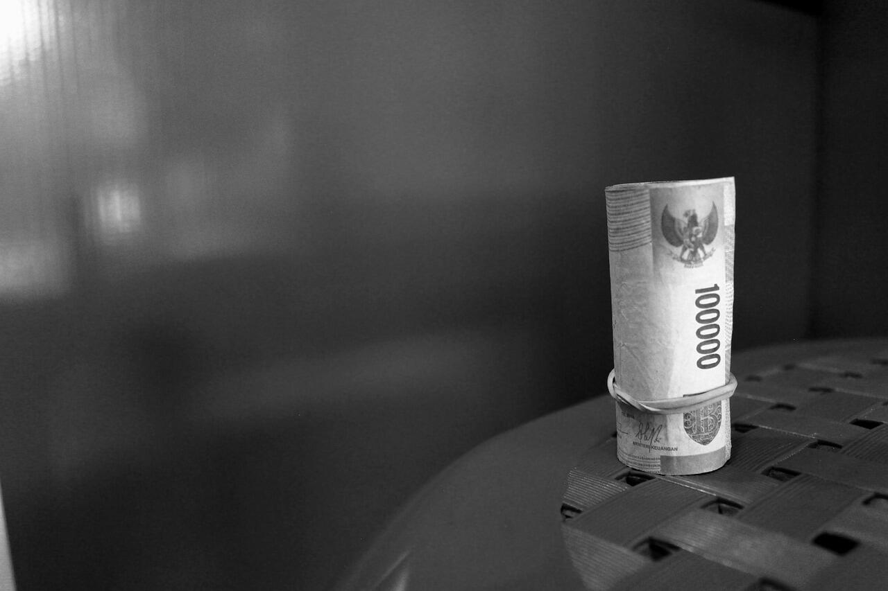 Rupiah Menguat, Dekati Kisaran 13.700 per Dollar AS