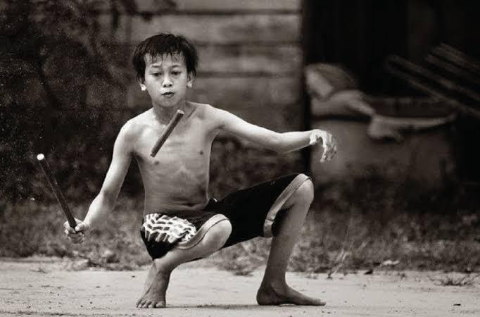 Gelak Tawa Ala Anak Pedesaan