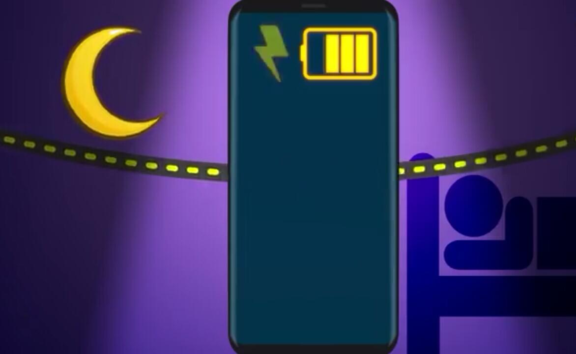 Jangan Mengecas Ponsel Sampai 100%, Ini Alasannya