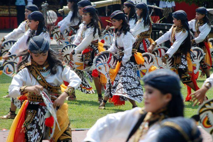 KUDA LUMPING DAN KEKUATAN MISTIS ITU BERIRINGAN? YUK SIMAK PENJELASANYA