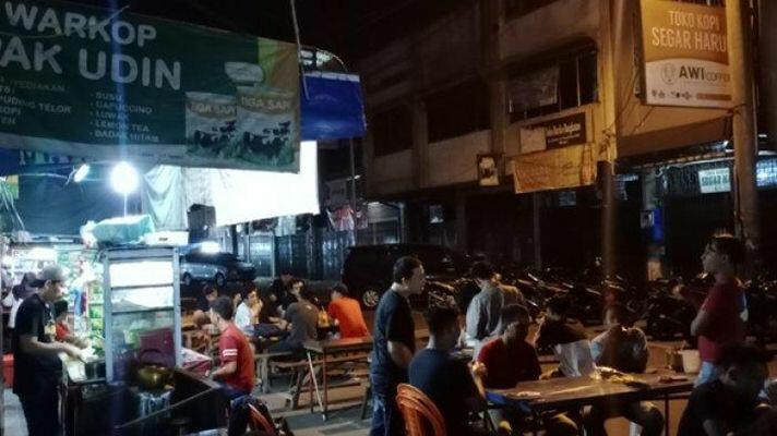 Segelas Jamu Menjadi Incaran Pengunjung Pasar Tradisional